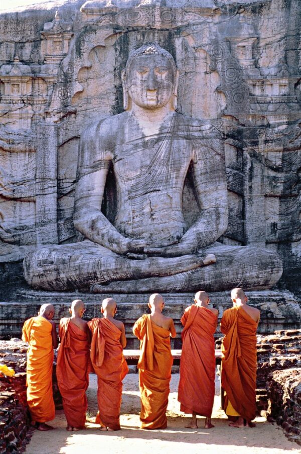 Gal Vihara, Polonnaruwa - Colombo, Sri Lanka